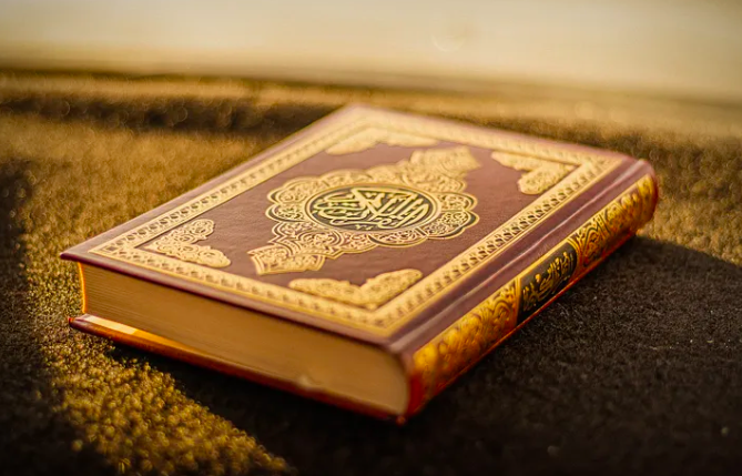 Efek Rumah Yang Dibacakan Al-Qur’an