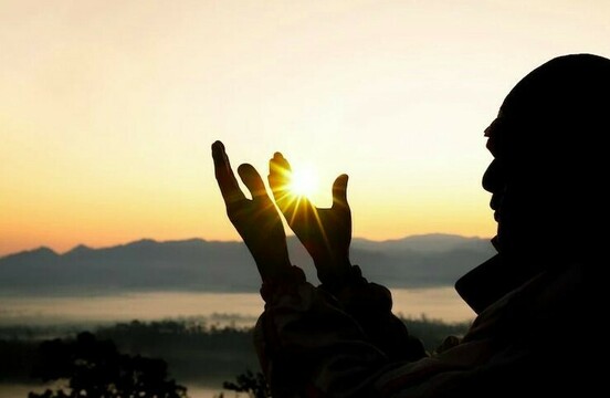 5 Tips Jitu Menghindari Sifat Munafik dan Menjaga Keikhlasan Hati