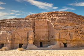 Mengapa harus Berwisata ke Al Ula