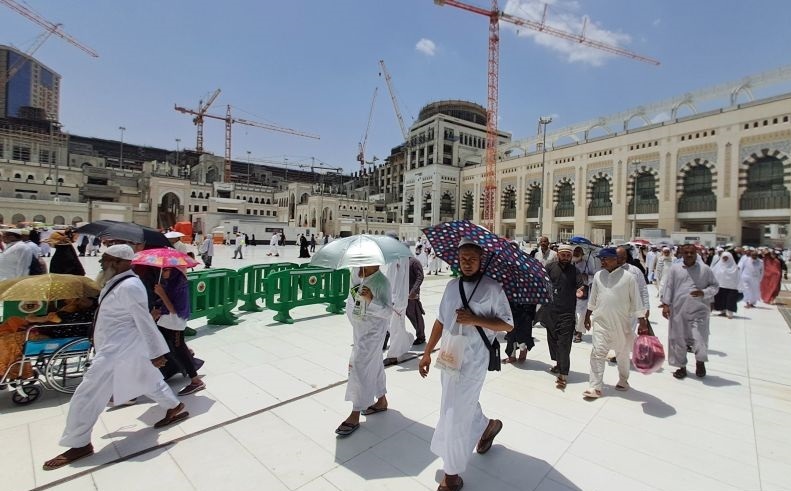 Umroh Saat Musim Panas Di Mekkah