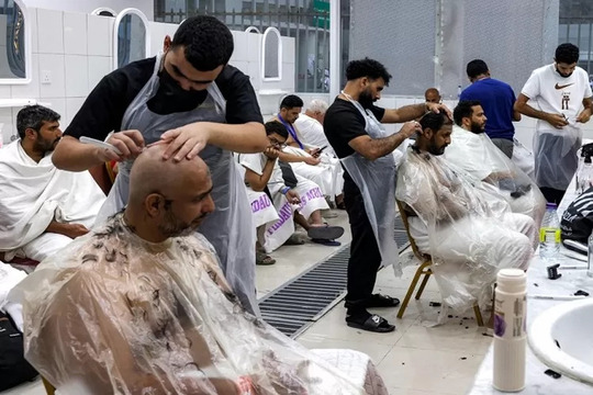 Cara Tahallul "Halku" (Botak licin) Bagi Jamaah Umroh Pria