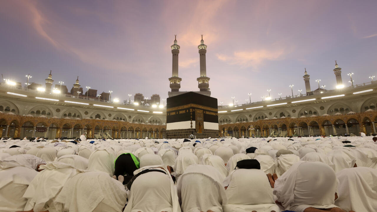 Tips Umroh untuk Wanita yang Wajib Diketahui, Persiapkan Hal-hal Berikut