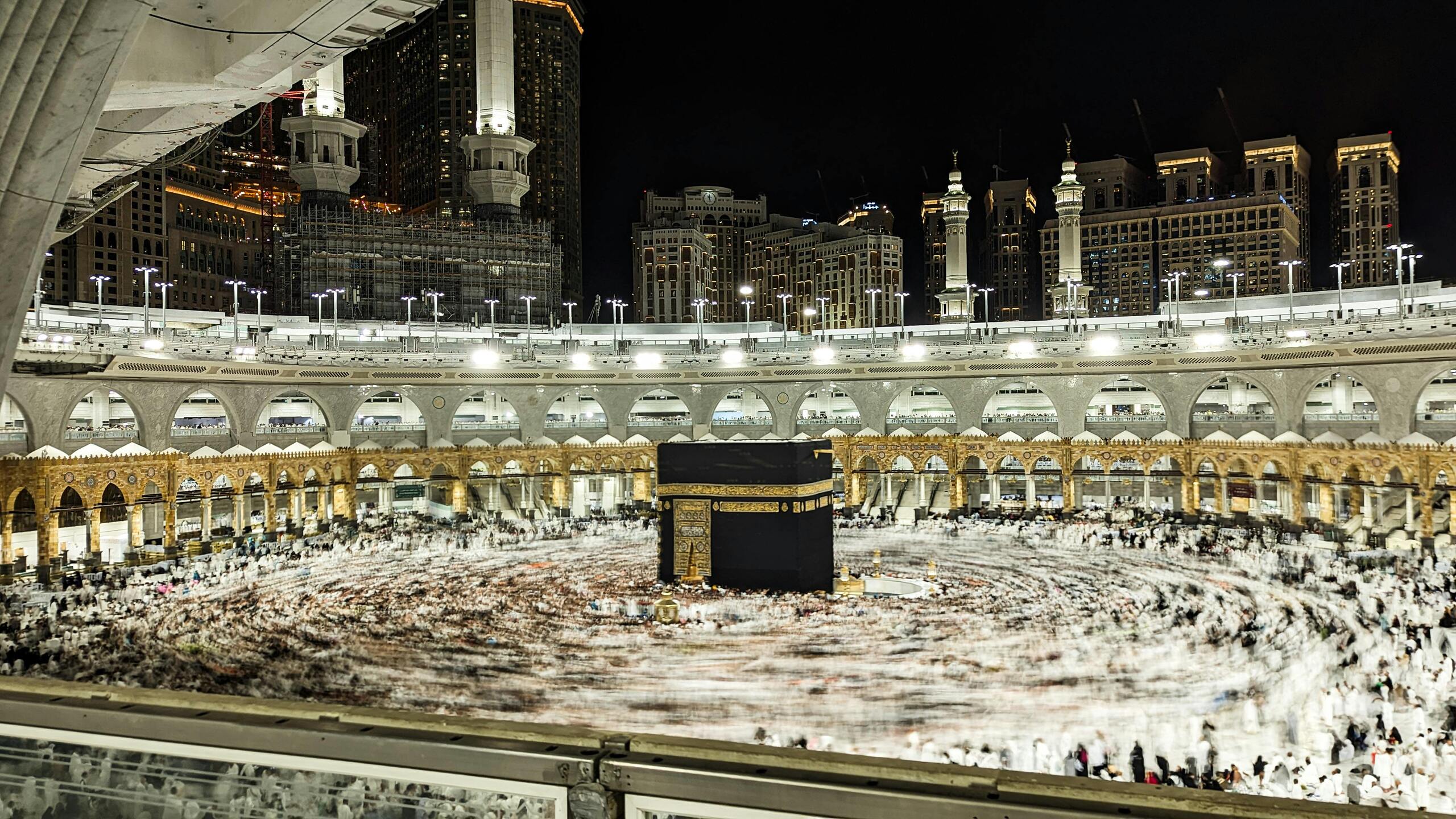 Umrah Tanpa Berdesakan: Era Baru Ibadah dengan Teknologi di Masjidil Haram