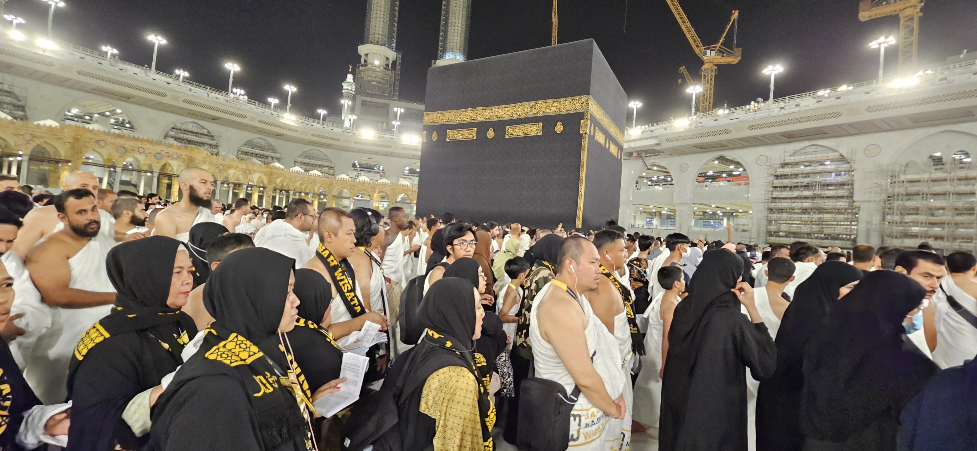 Ibadah Bersama Keluarga Lebih Tenang: Manfaatkan Layanan Gelang Identitas Anak Gratis di Masjid Nabawi