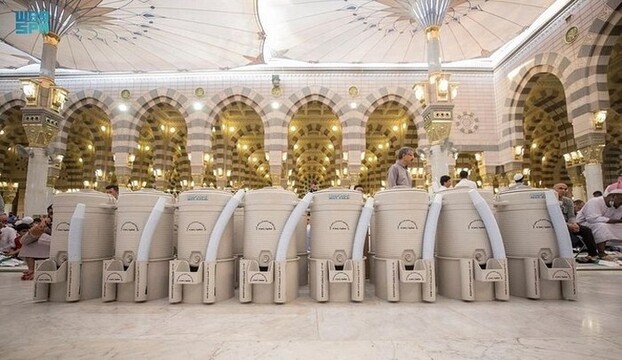 Menguak Keajaiban Air Zamzam: Mata Air Suci yang Tak Pernah Berhenti Mengalir