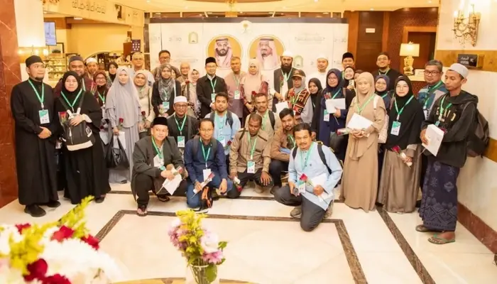 Jakarta - Indonesia Masuk Gelombang Pertama Program Tamu Penjaga Dua Masjid Suci, 250 Peserta Tiba di Madinah Jakarta - Indonesia Masuk Gelombang Pertama Program Tamu Penjaga Dua Masjid Suci, 250 Peserta Tiba di Madinah