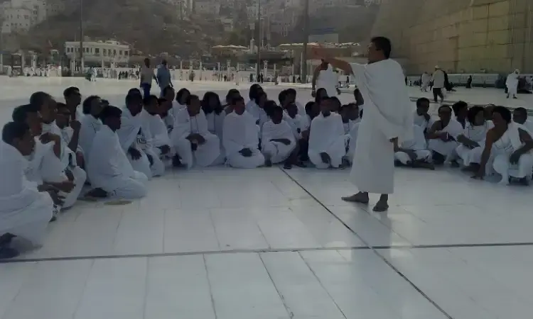 Cara Mengoptimalkan Peran Muthawif Umroh Demi Peningkatan Kepuasan Jamaah