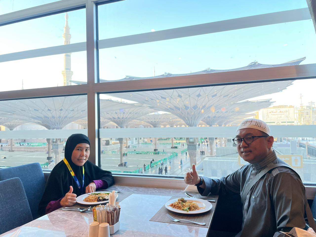 Perbedaan Menu Hotel Fullboard Internasional dan Fullboard Fareast untuk Haji & Umroh Perbedaan Menu Hotel Fullboard Internasional dan Fullboard Fareast untuk Haji & Umroh