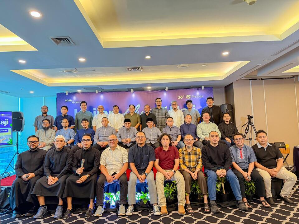 Kajian & Silaturrahmi Alumni Haji Munatour 2024–2025: 