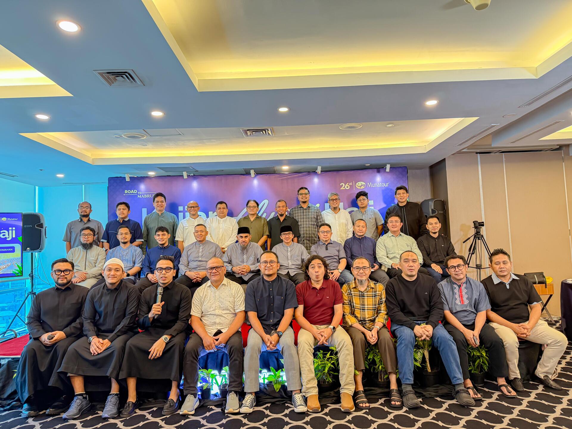 Silaturrahmi Calon Jamaah Haji Munatour 1448 H/2026: Komitmen Mendampingi Jamaah Sejak Pendaftaran hingga Pasca Haji Silaturrahmi Calon Jamaah Haji Munatour 1448 H/2026: Komitmen Mendampingi Jamaah Sejak Pendaftaran hingga Pasca Haji