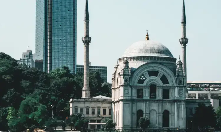 Umroh Plus Balkan, Opsi Eksklusif untuk Jamaah yang Ingin Pengalaman Berbeda