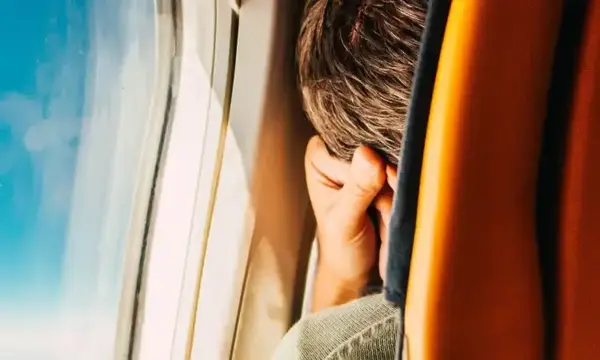Tips Mengatasi Jet Lag dengan Cepat untuk Jamaah yang Baru Pertama Kali Umroh, Bisa Dicoba!