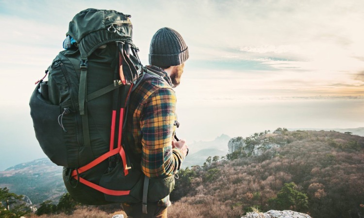 Komunitas Umroh Backpacker Semakin Banyak, Ancaman Untuk Pebisnis Travel Umroh?
