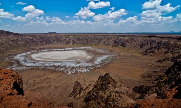 Kawah Al Wahbah, Situs Geologi yang Bisa Dijadikan Tambahan Paket Umroh