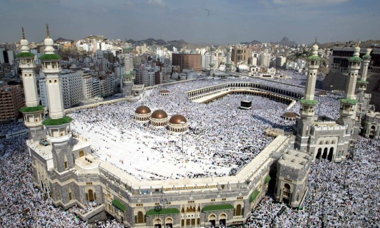 Itikaf di Masjidil Haram, Apa Keutamaannya?