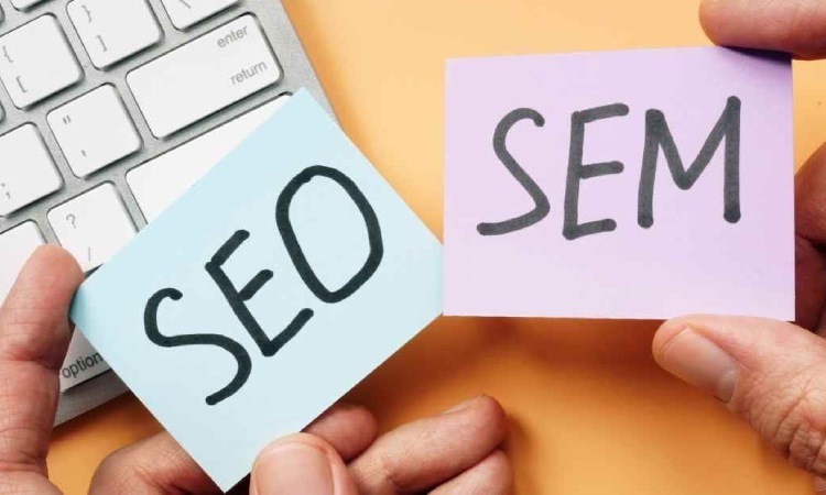 SEO dan SEM, Mana yang Lebih Cocok untuk Optimasi Bisnis Umroh?