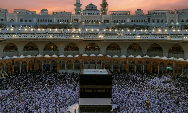 Cara Menghadapi Persaingan Bisnis Umroh yang Semakin Ketat, Penting Disimak!