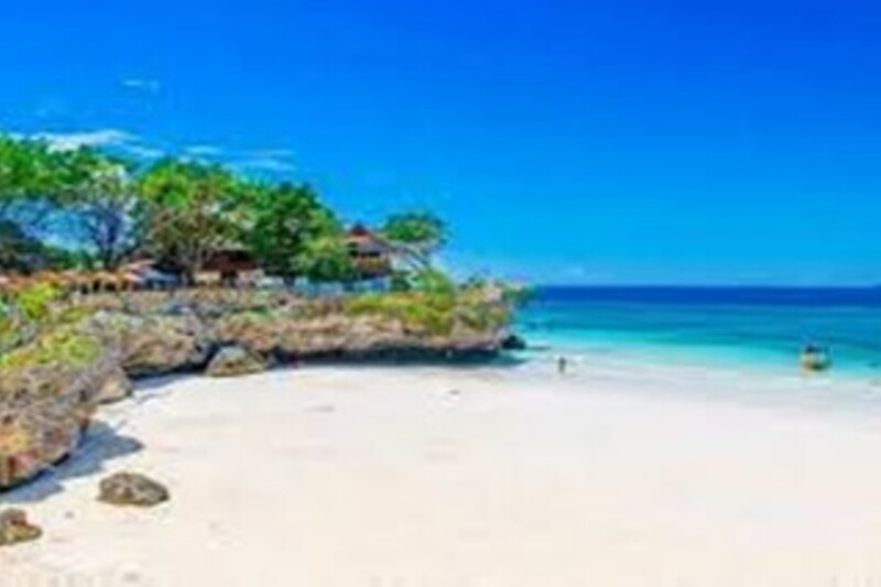 Pantai Bira dan Pantai Bara dengan Pasir Putih nan Indah Pantai Bira dan Pantai Bara dengan Pasir Putih nan Indah