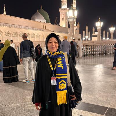 Pengalaman spiritual yang luar biasa. Pembimbingnya tidak hanya mengarahkan saat ibadah, tapi juga memberikan banyak ilmu baru. Jazakumullah khairan katsiran, JMI Tours.