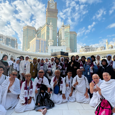 Momen Bahagia Jamaah Umroh Hadiyya (Maret 2025)