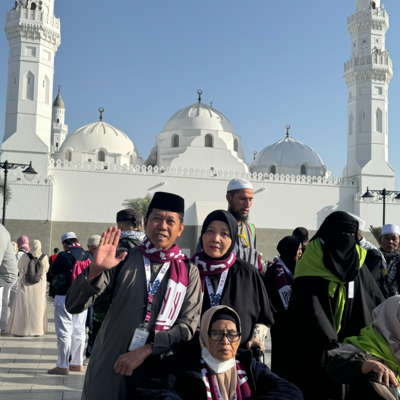 Momen Bahagia Jamaah Umroh Hadiyya (Maret 2025)