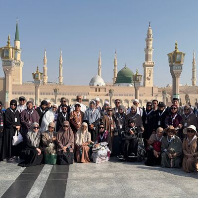 Momen Bahagia Jamaah Umroh Hadiyya (Oktober 2025)