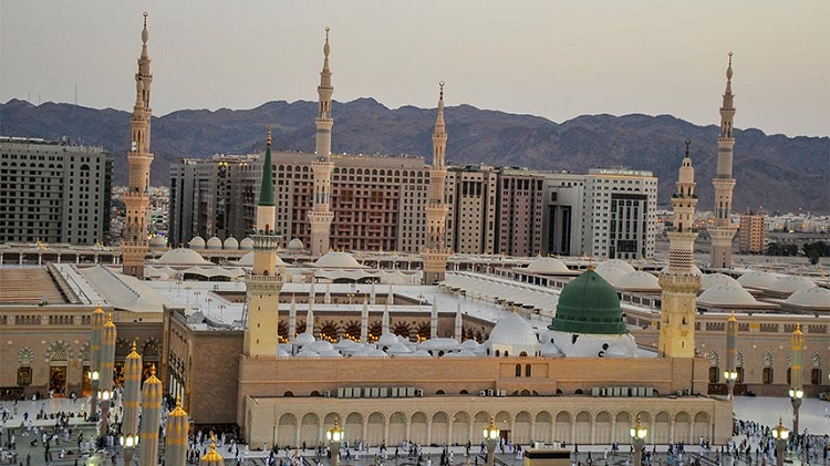 Keindahan dari Masjid Nabawi, Sumber: bbc.com
