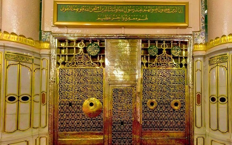Makam baginda Nabi Muhammad SAW di dalam Masjid Nabawi, Sumber: diaksunduskaryautama.websites.co.in
