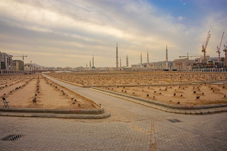 Tampilan dari Makam Baqi yang ada di Madinah, Sumber: travel.okezone.com
