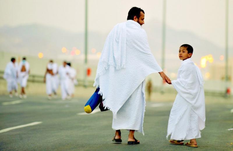 Umroh bersama keluarga. Sumber: asianmuslim.com