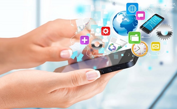 Ilustrasi penggunaan aplikasi mobile, Sumber: usmsystems.com