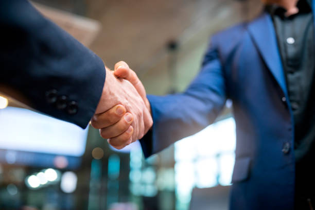 pelayanan terbaik, bagian penting dari teknik closing. sumber: istockphoto.com