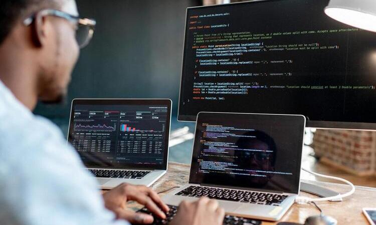 Software khusus pengelola travel umroh, Sumber: itprotoday.com