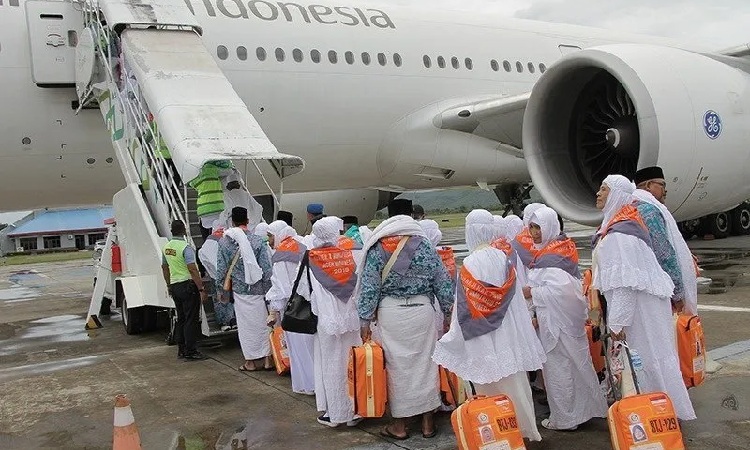 Keberangkatan jamaah umroh, Sumber: nabawimulia.co.id