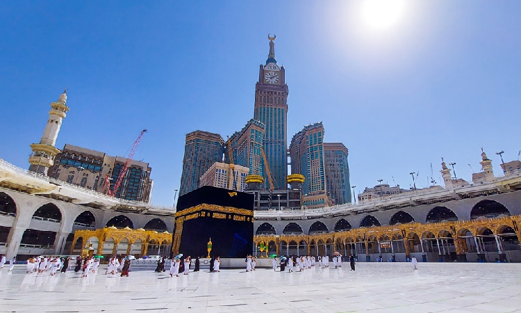 Umroh di waktu yang sepi, Sumber: bareksa.com