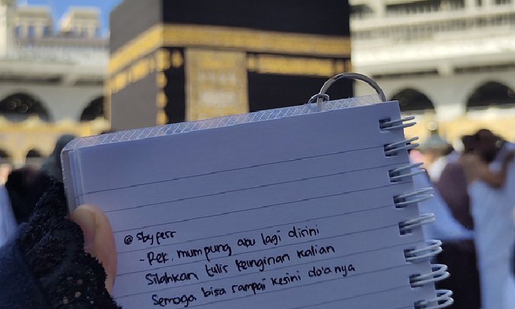 Hukum titip doa kepada orang yang sedang umroh, Sumber: twitter.com