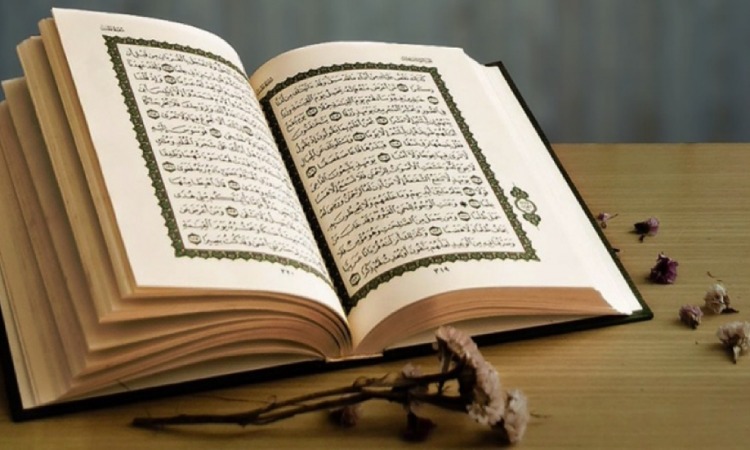 Ayat mengenai hukum menunaikan haji, Sumber: klimg.com