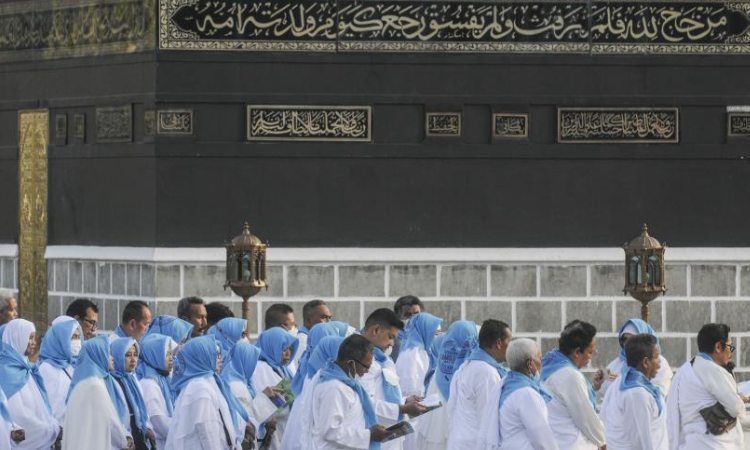 Permasalahan travel haji dan umroh yang kerap terjadi, Sumber: republika.co.id