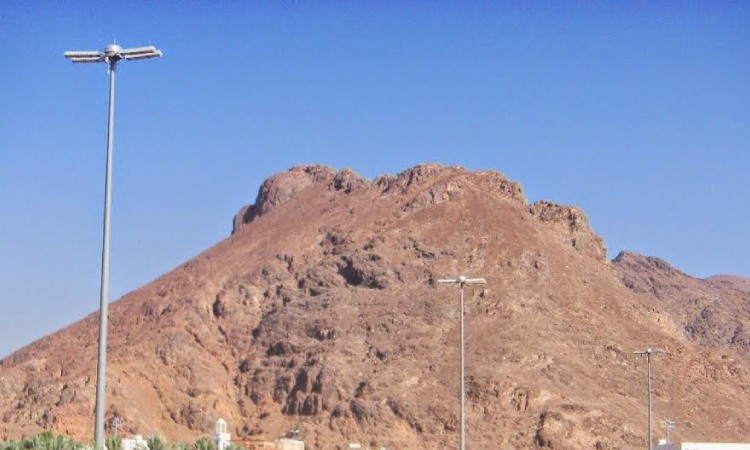 Sejarah dibalik Jabal Uhud, Sumber: bprnusambacepiring.com