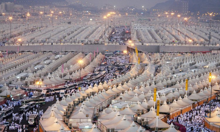 Suasana jamaah haji, Sumber: makkah-madinah-accor.com