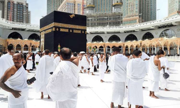 Hal yang dihindari setelah mandi ihram, Sumber: muslimhands.org.uk