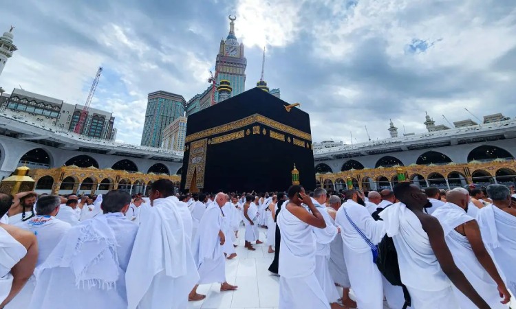 Paket umroh, Sumber: middleeastmonitor.com