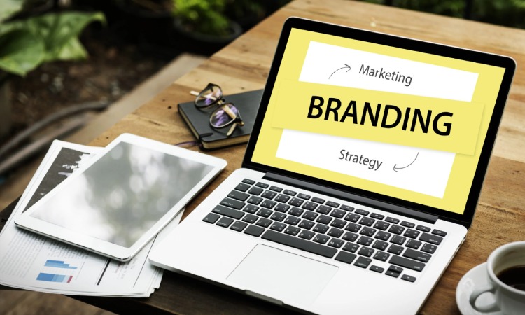 Banner iklan untuk menunjang branding bisnis, Sumber: mashmoshem.co.id