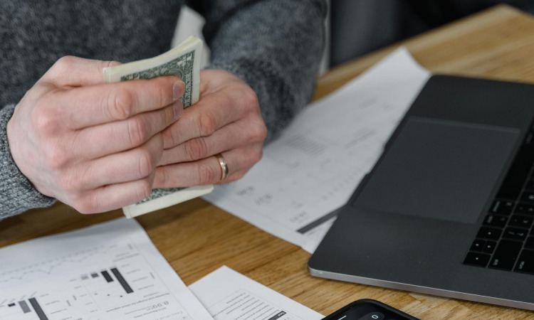 Cara mengelola cashflow bisnis, Sumber: pexels.com