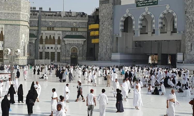 Tren umroh private, Sumber: pexels.com