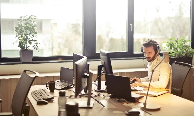 Kantor operasional bisnis, Sumber: pexels.com