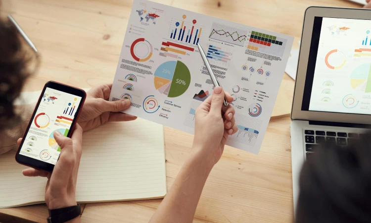 Manfaat omnichannel pada bisnis travel umroh, Sumber: pexels.com