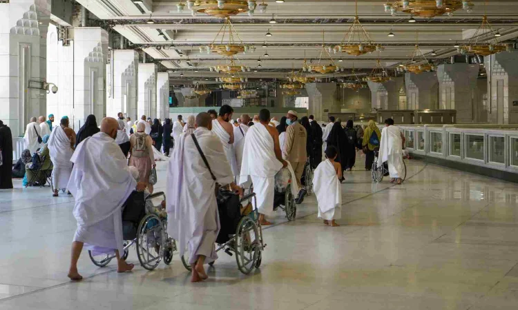 Fasilitas tambahan untuk jamaah, Sumber: pakharmaintravel.com