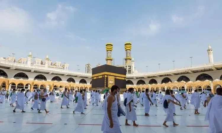 Umroh musim panas, Sumber: hajartravels.com
