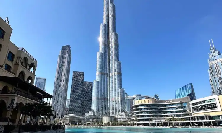 Burj Khalifa, Sumber: rexby.com